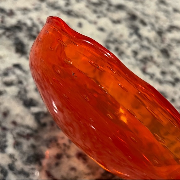 Vintage WALES (Made in Japan) - Orange Heart Shape Bubble Glass Bowl - Picture 5 of 5